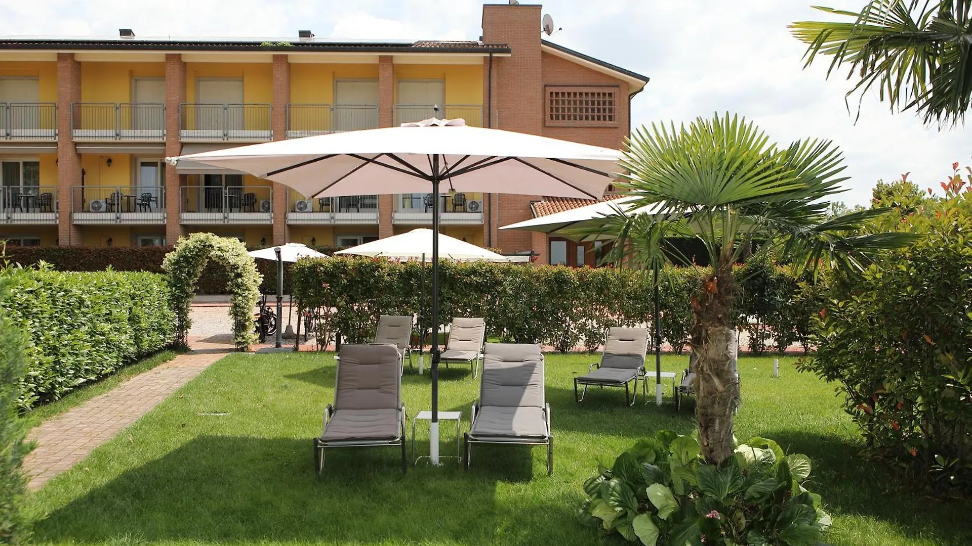 Hotel Campanello Castelnuovo del Garda Italy